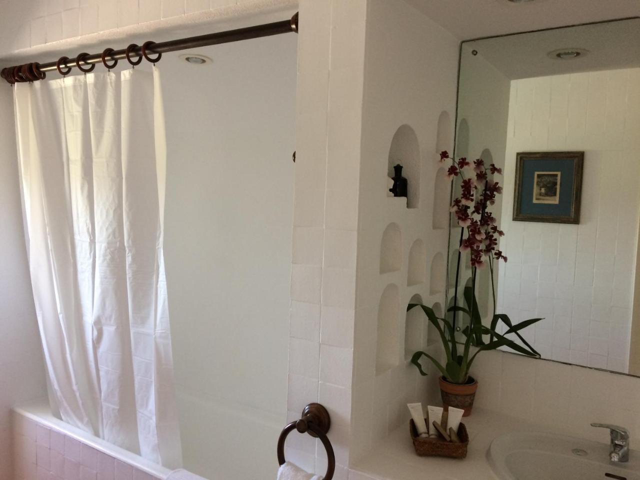 Convento Inn And Artists Residency Chamusca  エクステリア 写真